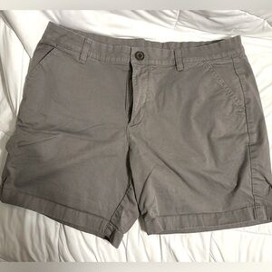 Chubbies Regular Fit 7” Inseam Grey Shorts Size 35